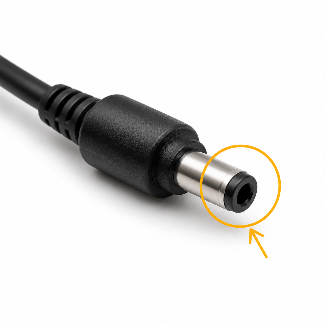 Verifica la Punta o Plug del Cargador